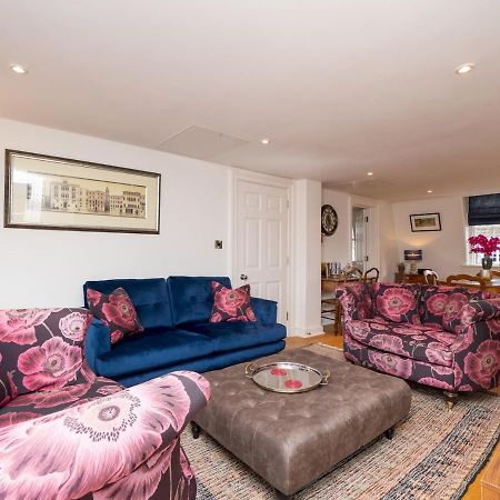 Pass The Keys 2 Bed Flat In The Heart Of Bath Appartement Buitenkant foto