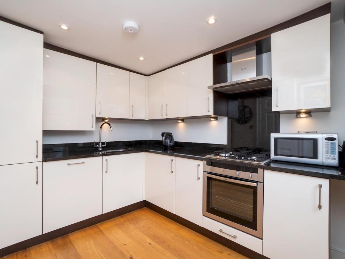 Pass The Keys 2 Bed Flat In The Heart Of Bath Appartement Buitenkant foto