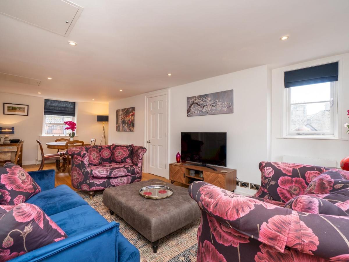 Pass The Keys 2 Bed Flat In The Heart Of Bath Appartement Buitenkant foto