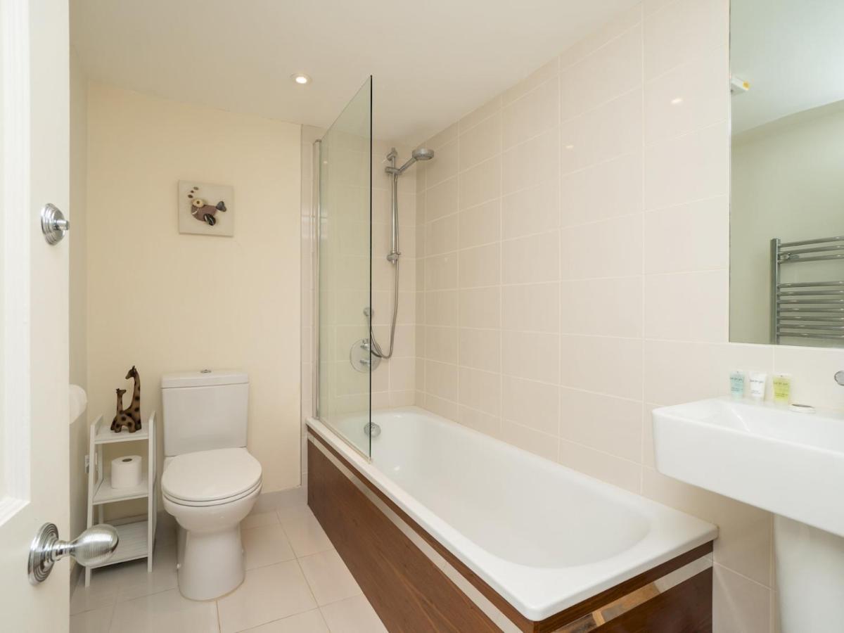 Pass The Keys 2 Bed Flat In The Heart Of Bath Appartement Buitenkant foto