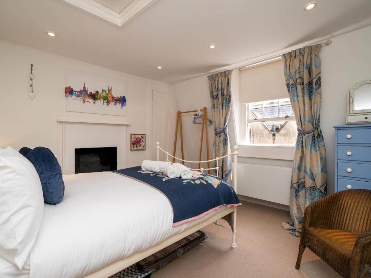 Pass The Keys 2 Bed Flat In The Heart Of Bath Appartement Buitenkant foto