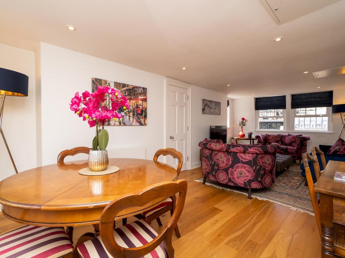 Pass The Keys 2 Bed Flat In The Heart Of Bath Appartement Buitenkant foto